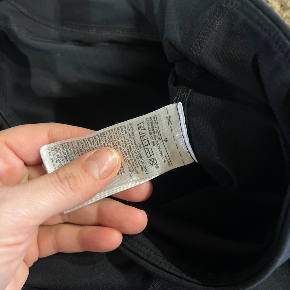 Old Navy Black Elevate Leggings - image 12